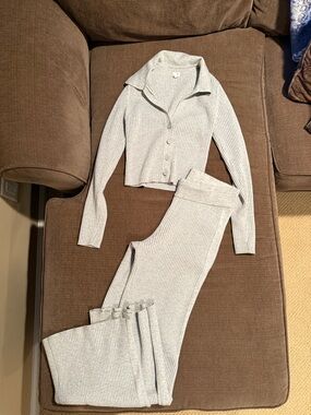 Aerie 2 Piece Knit Sweater and Pant Set